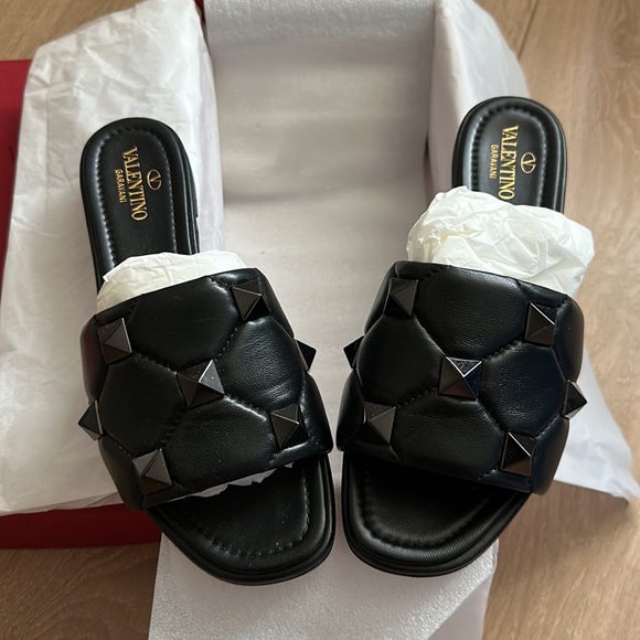 Valentino Slides Size 8 - Picture 10 of 14